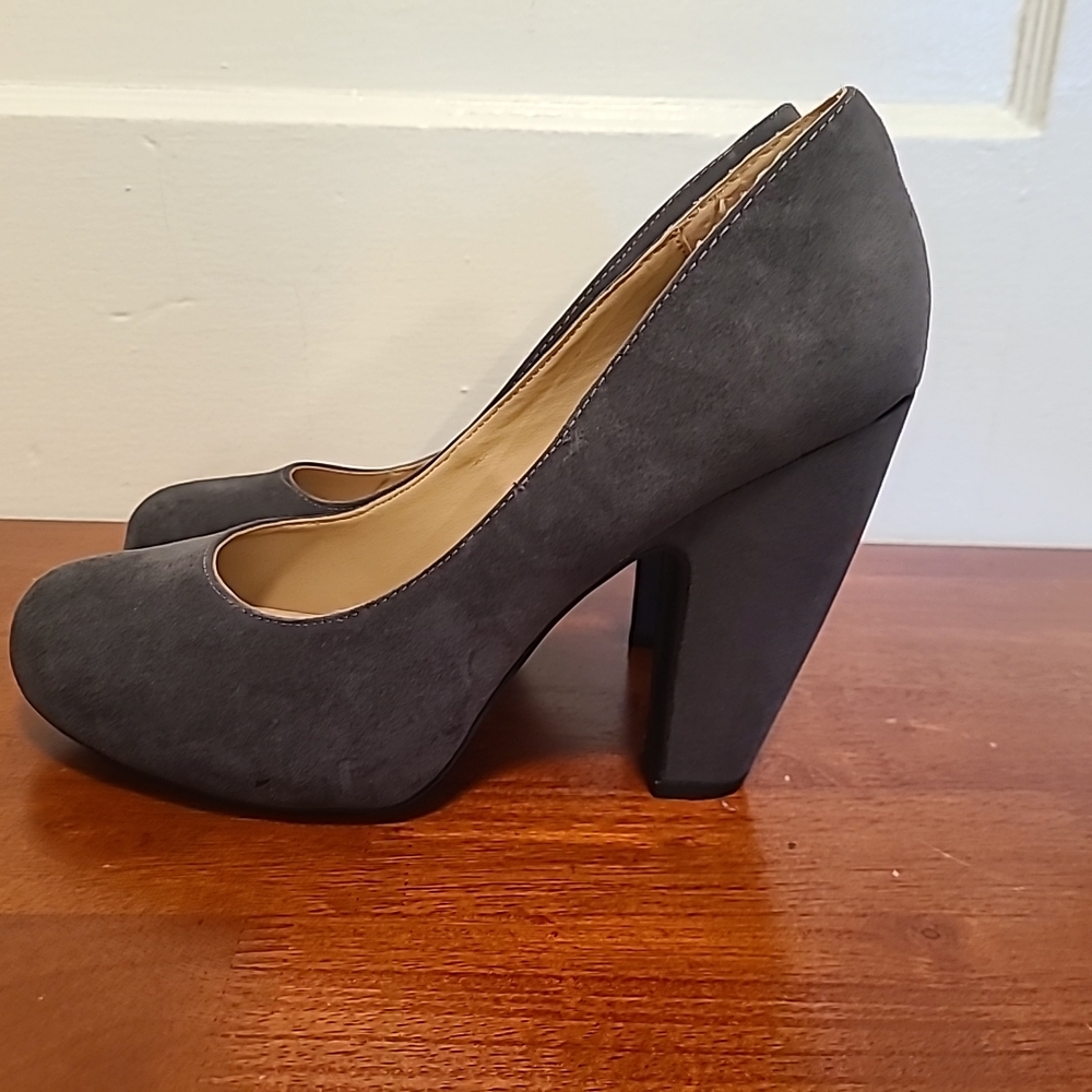 Elegant Gray Women's Heels